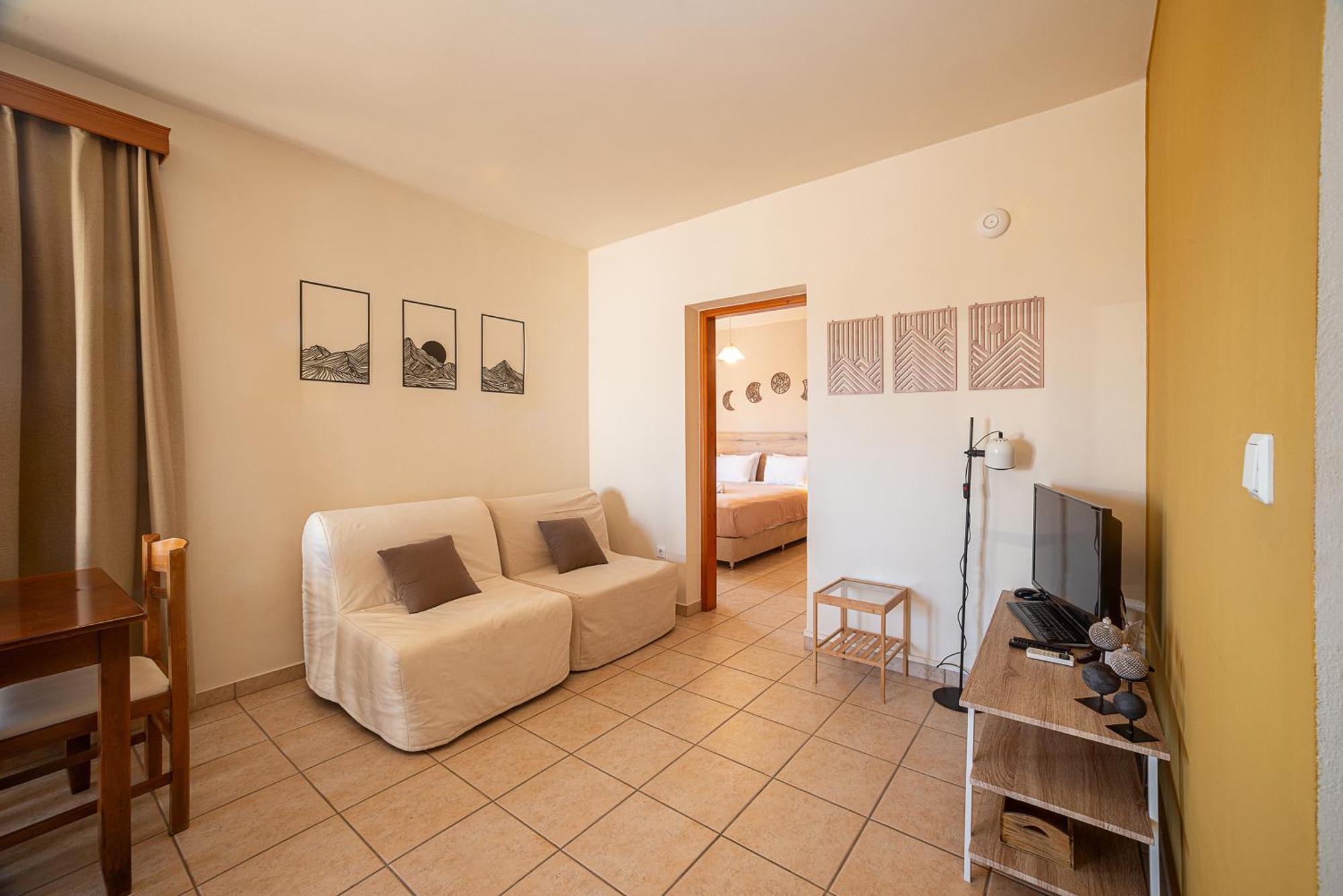 Mini Art Apartments Gerani  Exterior foto